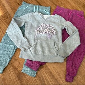 Aeropostale Gray Sweatshirt and Joggers Set